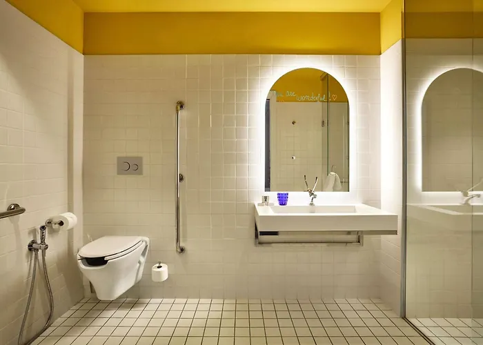 Hotel Mama Shelter 4*