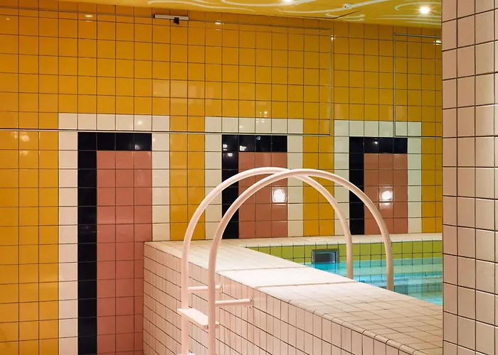 Mama Shelter Hotel 4*