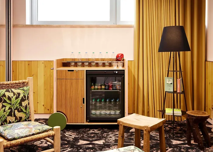 Otel Mama Shelter 4*